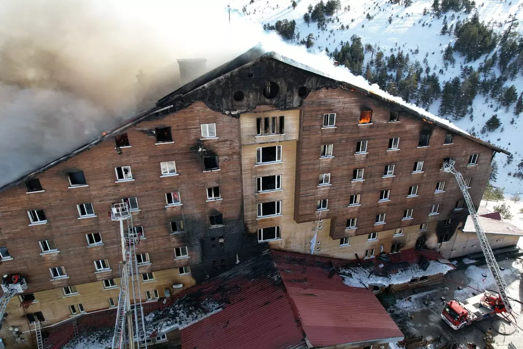 yagmur atacan sayfasini karartip isyan etti sozleri olay yaratti 0 Fm2SV5F2