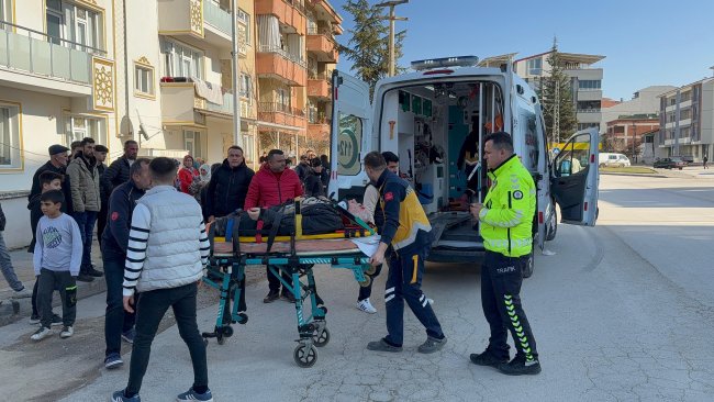 yayaya carpan arac kazasi guvenlik kamerasinda goruntulendi 2