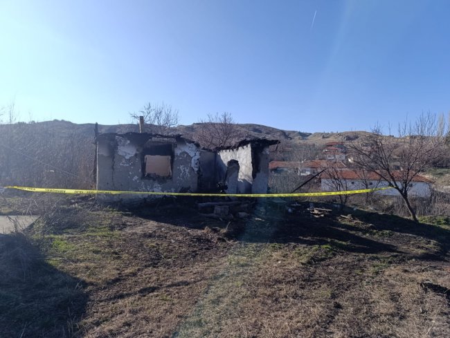 yemek goturdugu evde korkunc gercekle karsilasti 0 hWeICyD9