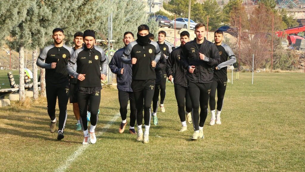 yeni malatyasporda oyuncular teker teker ayriliyor LCANEkOh