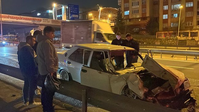 2 otomobilin karistigi kazada 2 kisi yaralandi 1 7SsHWQyV