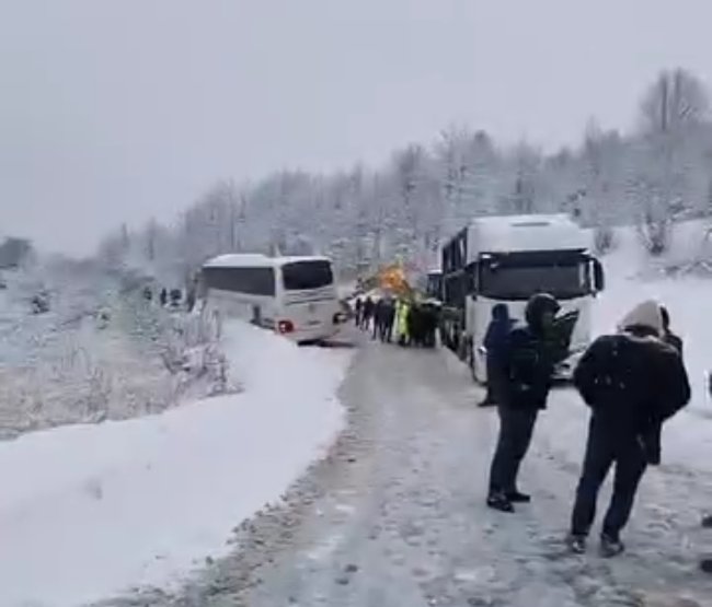 38 yil hapis cezasi bulunan firari pirazizde yakalandi 1 edrDDhOk