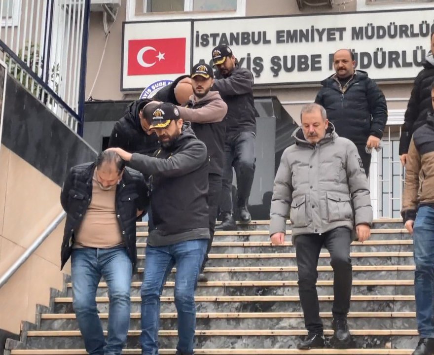 60 milyon liralik vurgun ucuz otomobil almak isterken avlandilar 4 zGkbqW4f