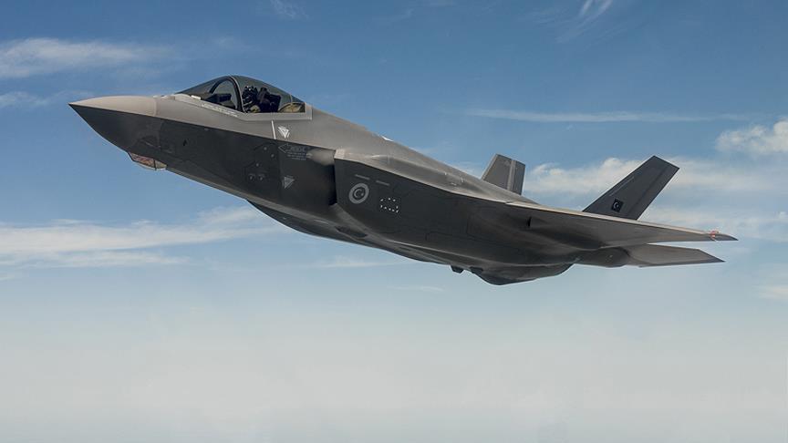 abdde f 35 savas ucagi ucurtma gibi cakildi alev topuna dondu pilot firlatma koltugunu devreye b3Kifahh