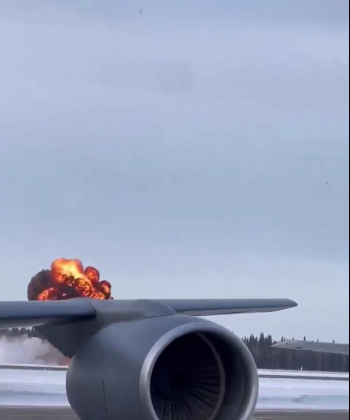 abdde f 35 savas ucagi ucurtma gibi cakildi alev topuna dondu pilot firlatma koltugunu devreye caYijeLU