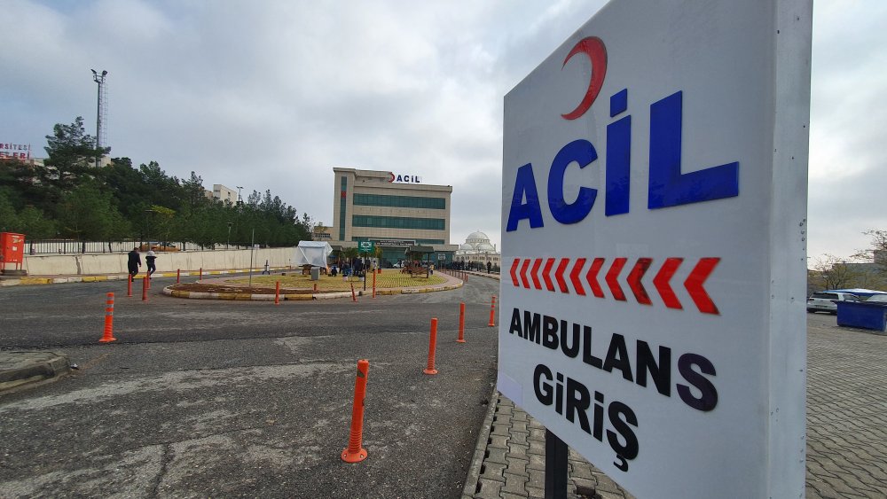 aci ve mutluluk ayni gun yasandi fatma ogretmen ikizlerini kucagina alamadilar 0 HfCvPzqI