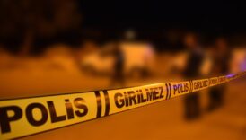 adanada silahli saldiriya ugrayan kisi yasamini yitirdi jPuvTrcc