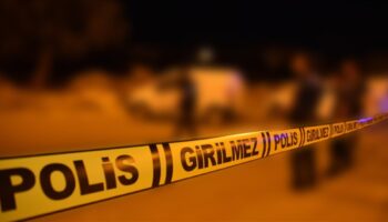 adanada silahli saldiriya ugrayan kisi yasamini yitirdi jPuvTrcc