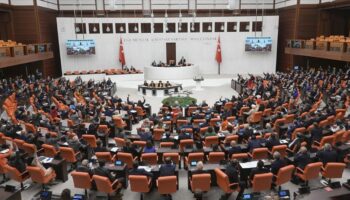 aden korfezi tezkeresi kabul edildi kVFr8xPG