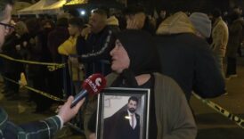 adiyamanlilar 6 subat depremlerinin ikinci yilinda saat kulesi onunde toplandi zcArhA5x