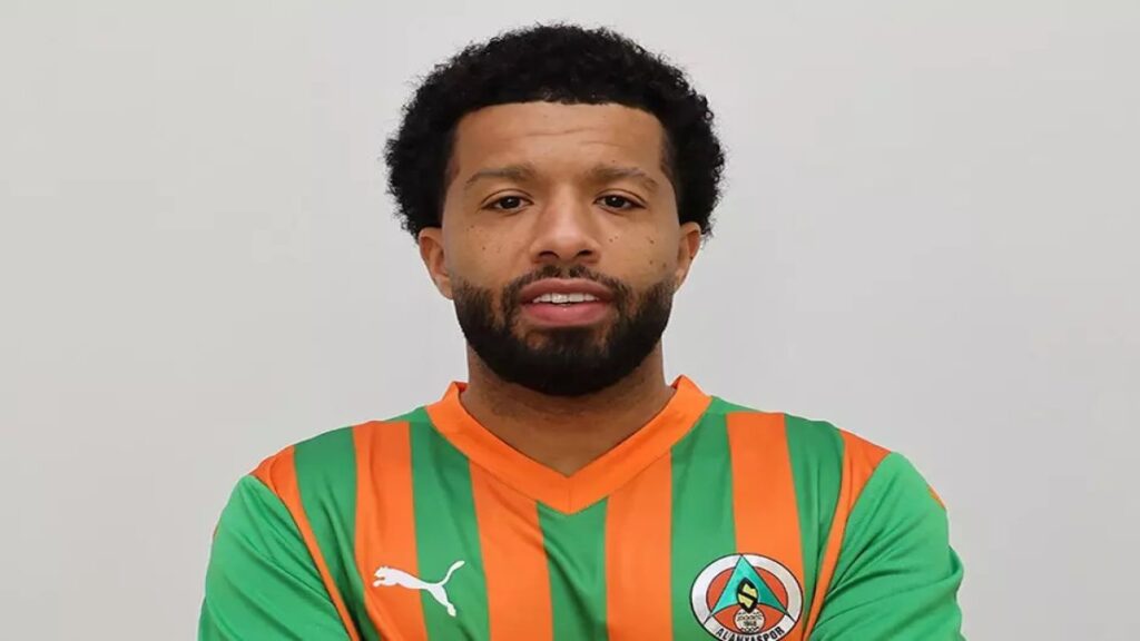 alanyaspor tonny vilhenayi renklerine bagladi 9aD3dDIS