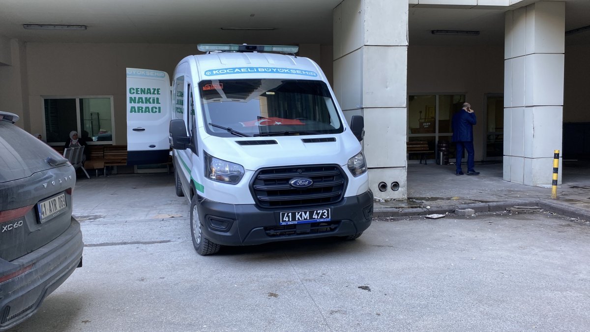 aldatildigini ogrenen kadinin gozu dondu 3 A8a5WJvs