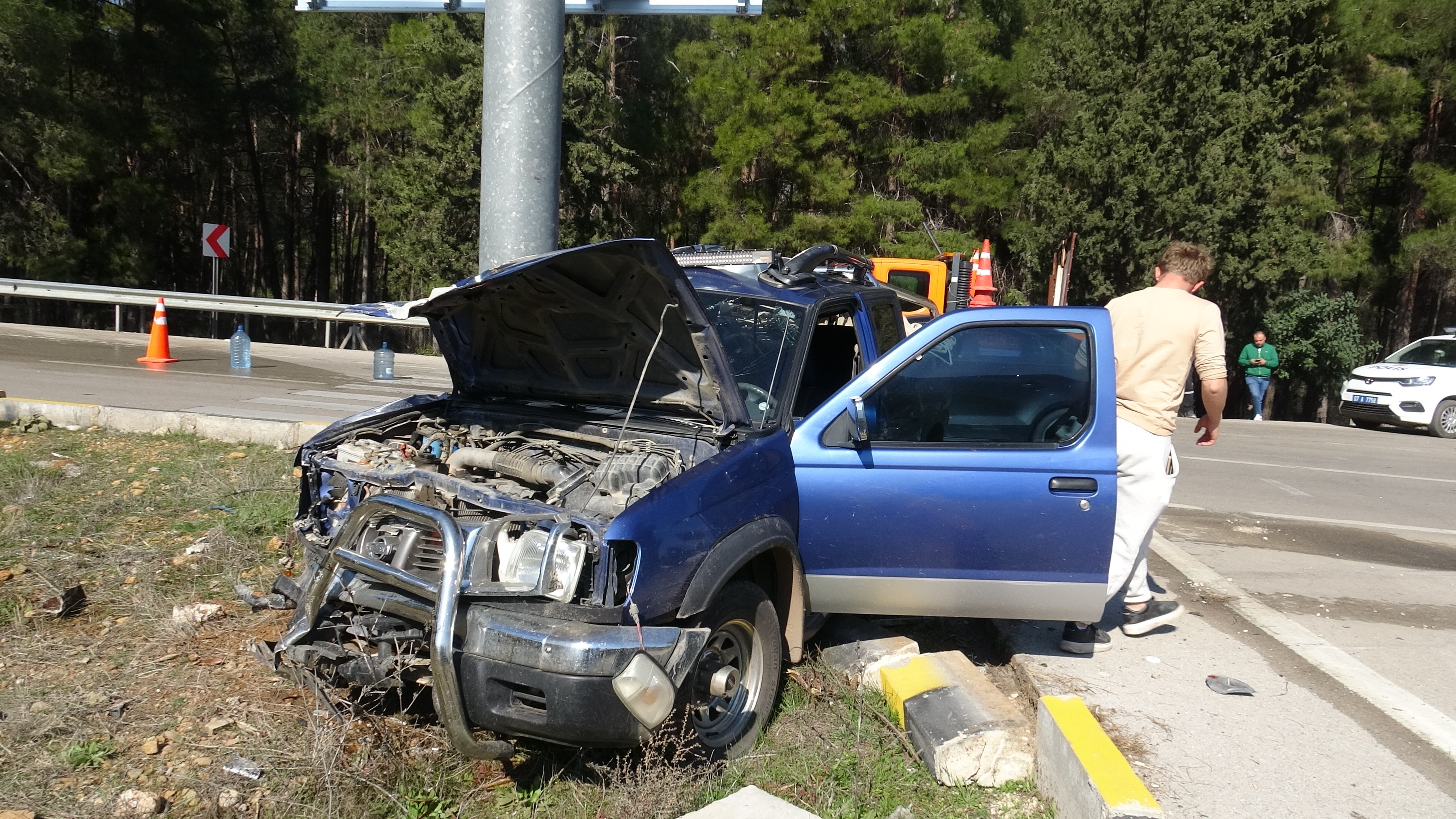 antalyada korkunc kaza emniyet kemeri hayatini kurtardi 5 nWvvR6yU