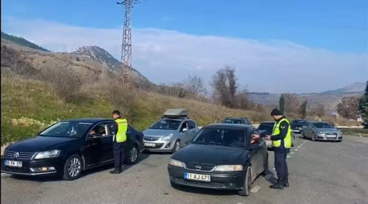 aranmasi olan 6 sahis kiskivrak yakalandi bHZhzG2Y