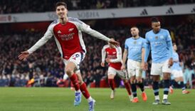 arsenal manchester cityyi dagitti utrfjO6E