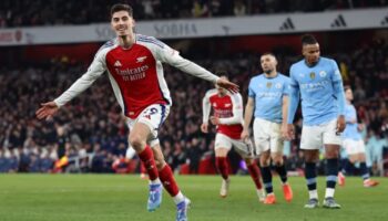 arsenal manchester cityyi dagitti utrfjO6E