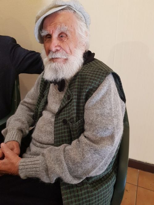 ataturkun imzasini stilize etmisti kaligrafi sanatcisi etem caliskan hayata gozlerini yumdu 0 PdmSaGwR