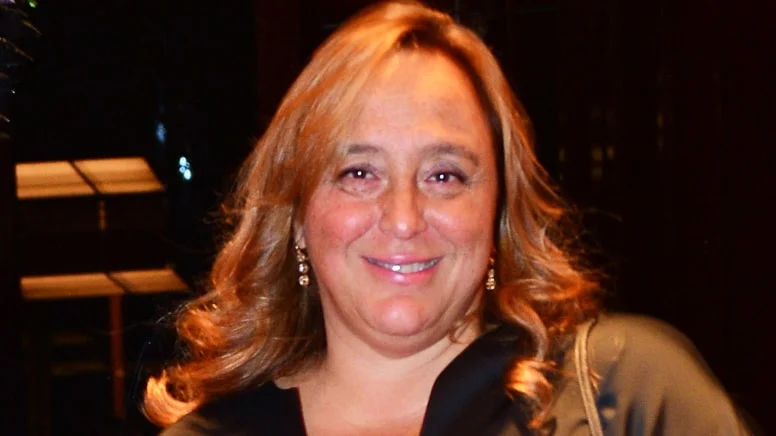 ayse barimin sirketinden ayrildigi konusuluyordu cansu dere sessizligini bozdu 0 Xe43t7Uq