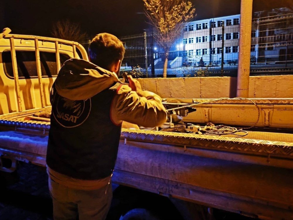ayvalikta jandarma ekiplerinden dev operasyon 1 NwA6vkMU