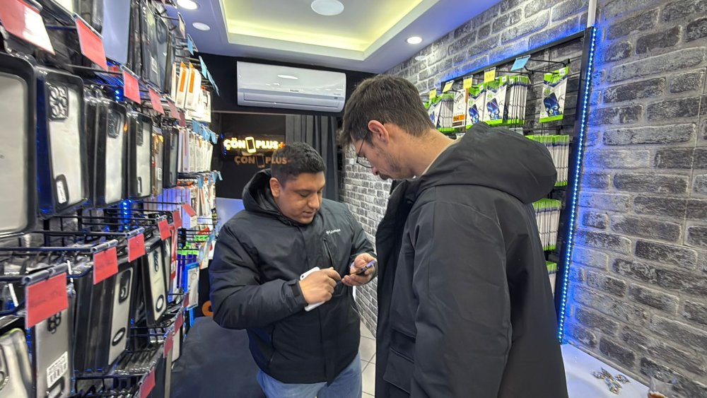 bartinda isyerinin tavani coktu bir anda bosluga dustu 3