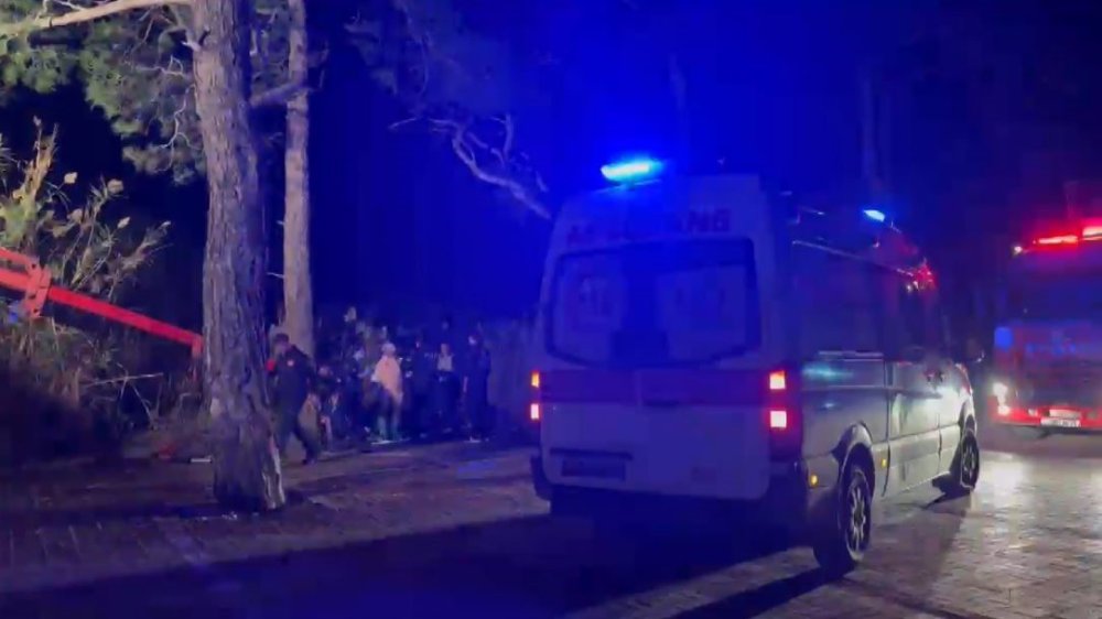 batakliga saplanan kadin icin nefes kesen operasyon 4 LbIanQL8