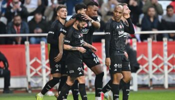 besiktas uefa avrupa ligi maclarini tamamlayana kadar 2 baskan degistirdi jRBEviMG