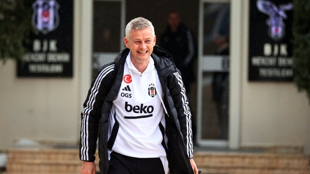 besiktasin sivasspor maci kamp kadrosu aciklandi QWGeezck