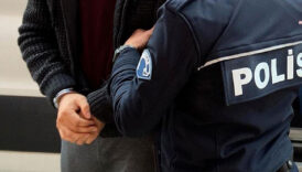 beylikduzunde guvenlik gorevlisine silahli tehdide 3 gozalti 2hOUuiq4