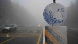 bolu daginda kar ve sis etkili oluyor gorus mesafesi azaldi pDa7rOOI