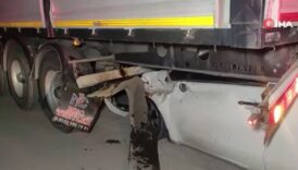bursada otomobil tirin altina girdi 2 yarali A6fMniqa