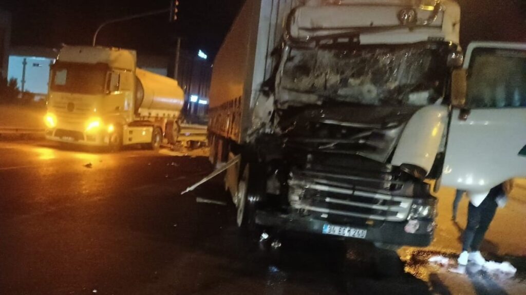 bursada tir tankere carpti ZvYnG2A7