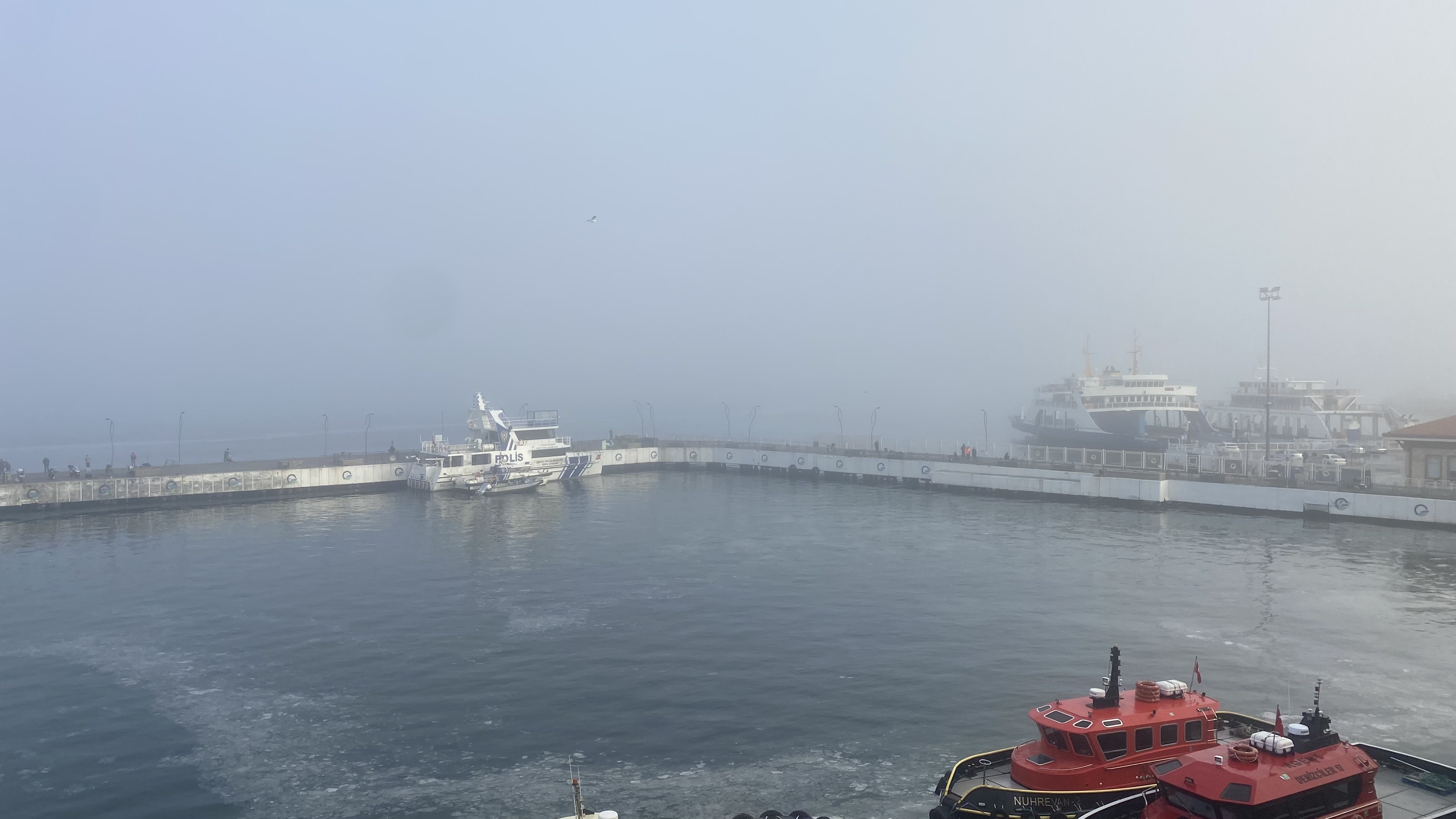 canakkale bogazindaki sis kalkti gemiler gecise basladi 3 VYGX9YsJ