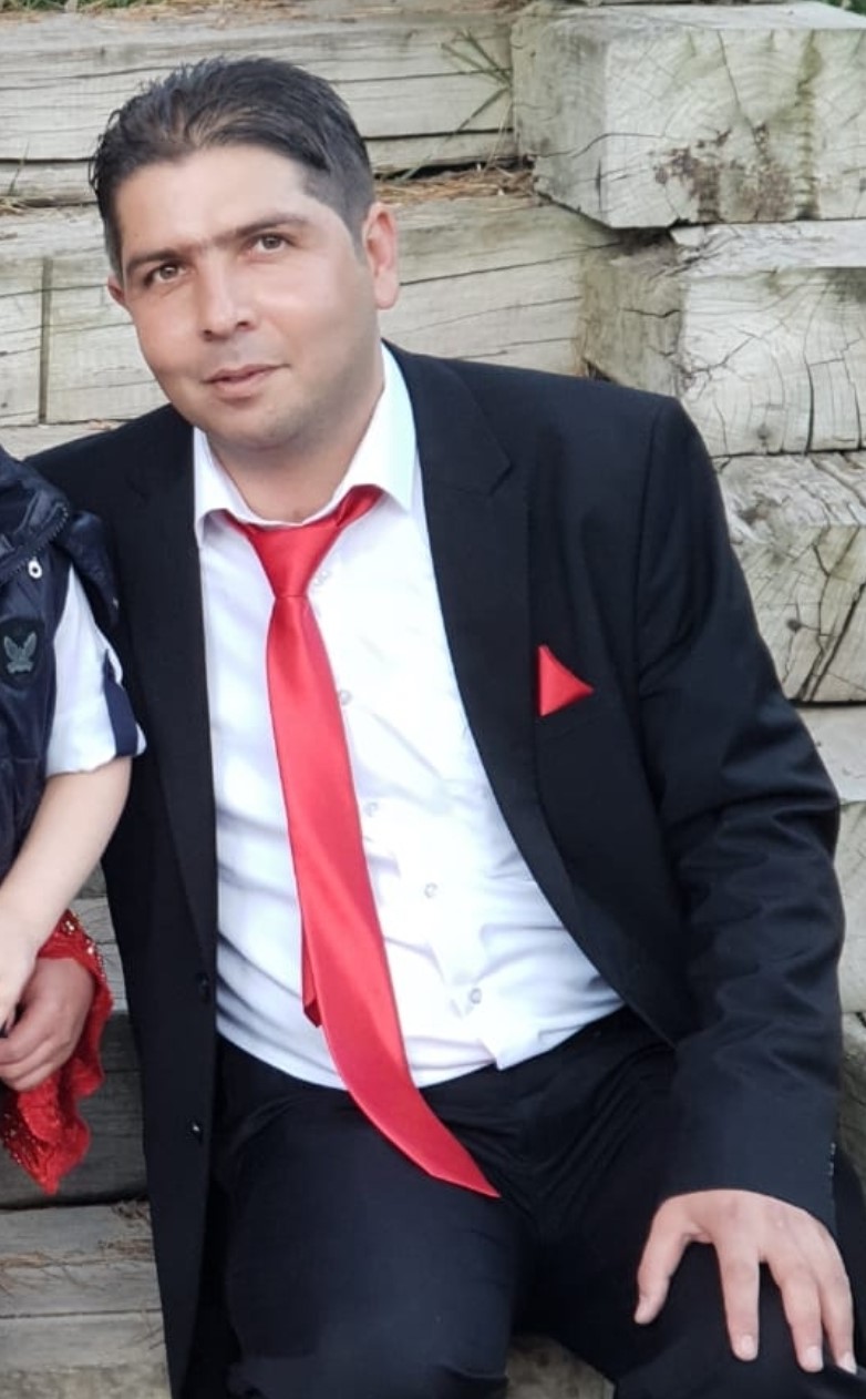 cemaat dondu kaldi genc kiz cenaze namazinda haykirdi 2 pqKpY3ql