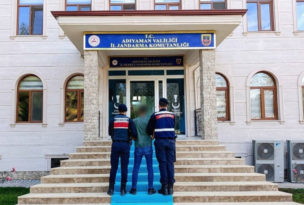 cesitli suclardan cezasi bulunan sahis yakalandi 0 MBsgzsMS