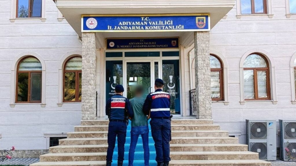 cesitli suclardan cezasi bulunan sahis yakalandi VfmwAIWs