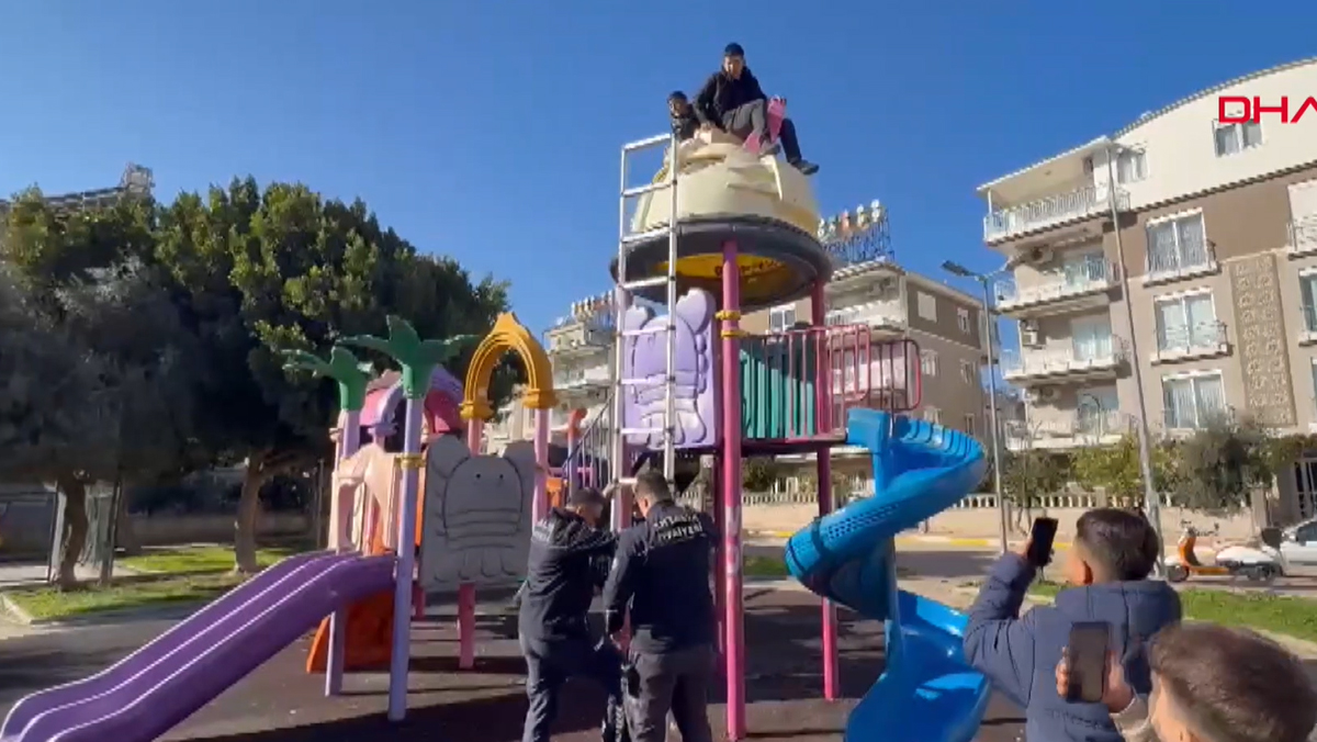 ciktiklari yerden inemediler imdatlarina itfaiye yetisti 1 44CgBjKM