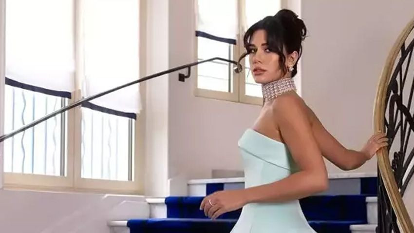 demet akalindan olay yaratacak sozler sukru ozyildizin sevgilisini topa tuttu 1 sHjr87Bq