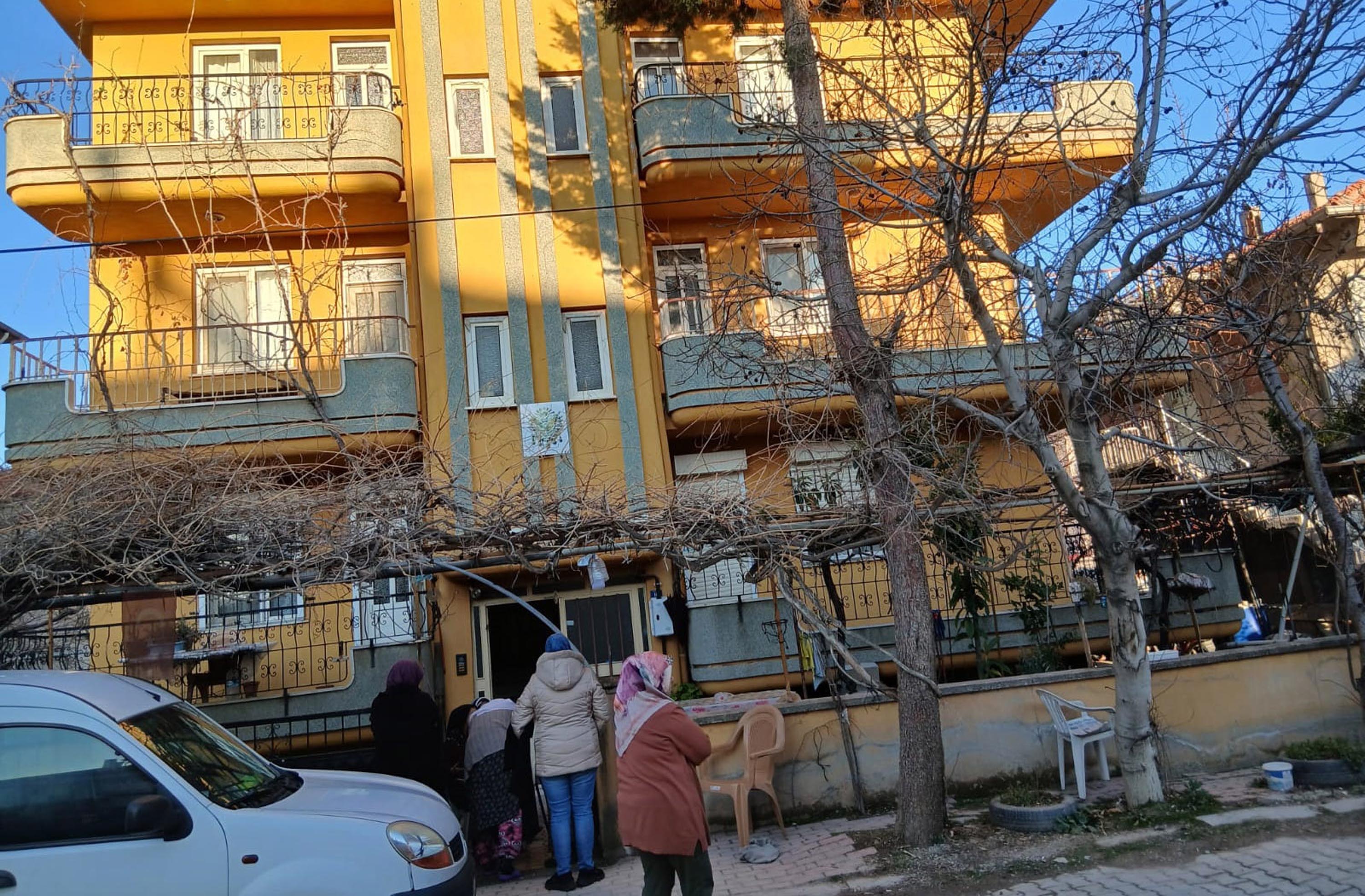denizlideki vahsette katil 50 metre uzakta cikti uc bilezik icin oldurmus cesedi cuvalda bulunmustu saEU9qwz