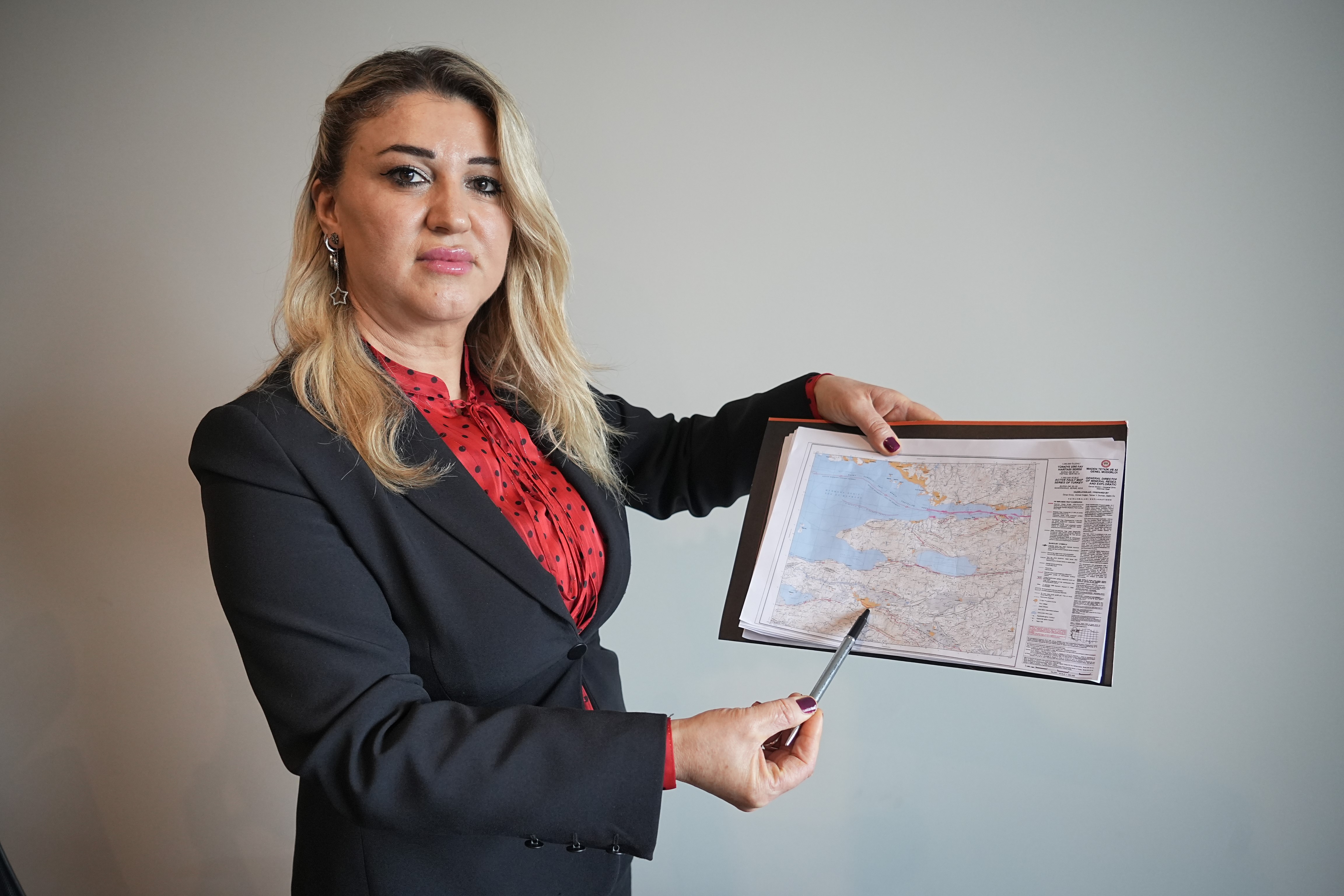 deprem uzmani korkunc gercegi acikladi her an kirilabilecek yuksek gerilimli hatlar var 0 DbkF1EkT