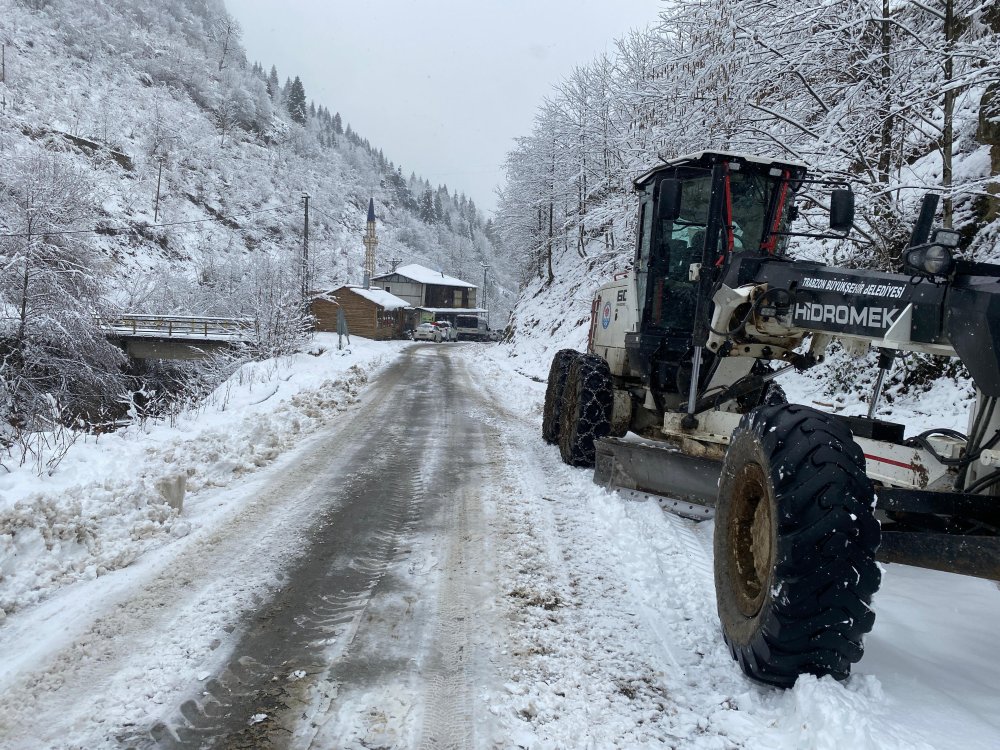 dogu karadenizde 4 ilde bazi yollar ulasima kapandi 5 3GN9DavK