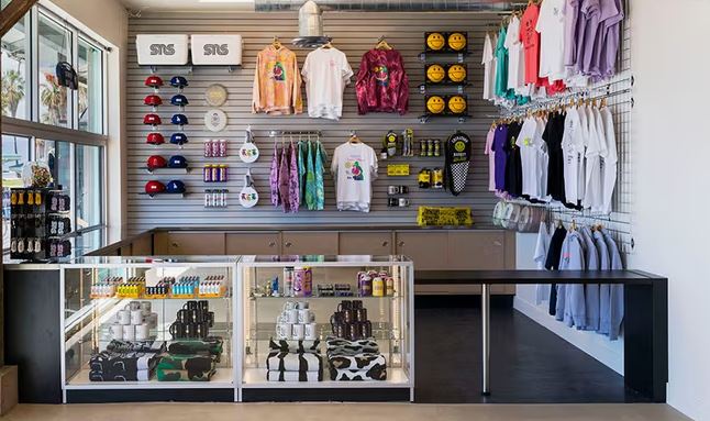 dunyaca unlu spor ayakkabi markasi iflas etti buyuk sok 2 4VdtesMF