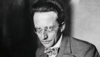 erwin schrodinger kuantum fiziginde bir devrimci sqjLQfVc