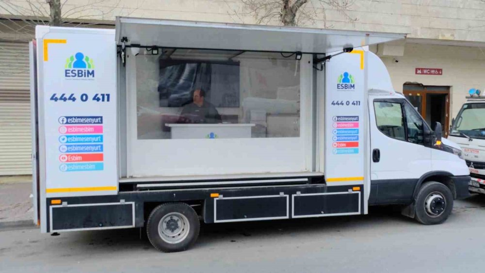 esenyurtta mobil istihdam araclari mahallelerde hizmete basladi 1 EbAPhk21
