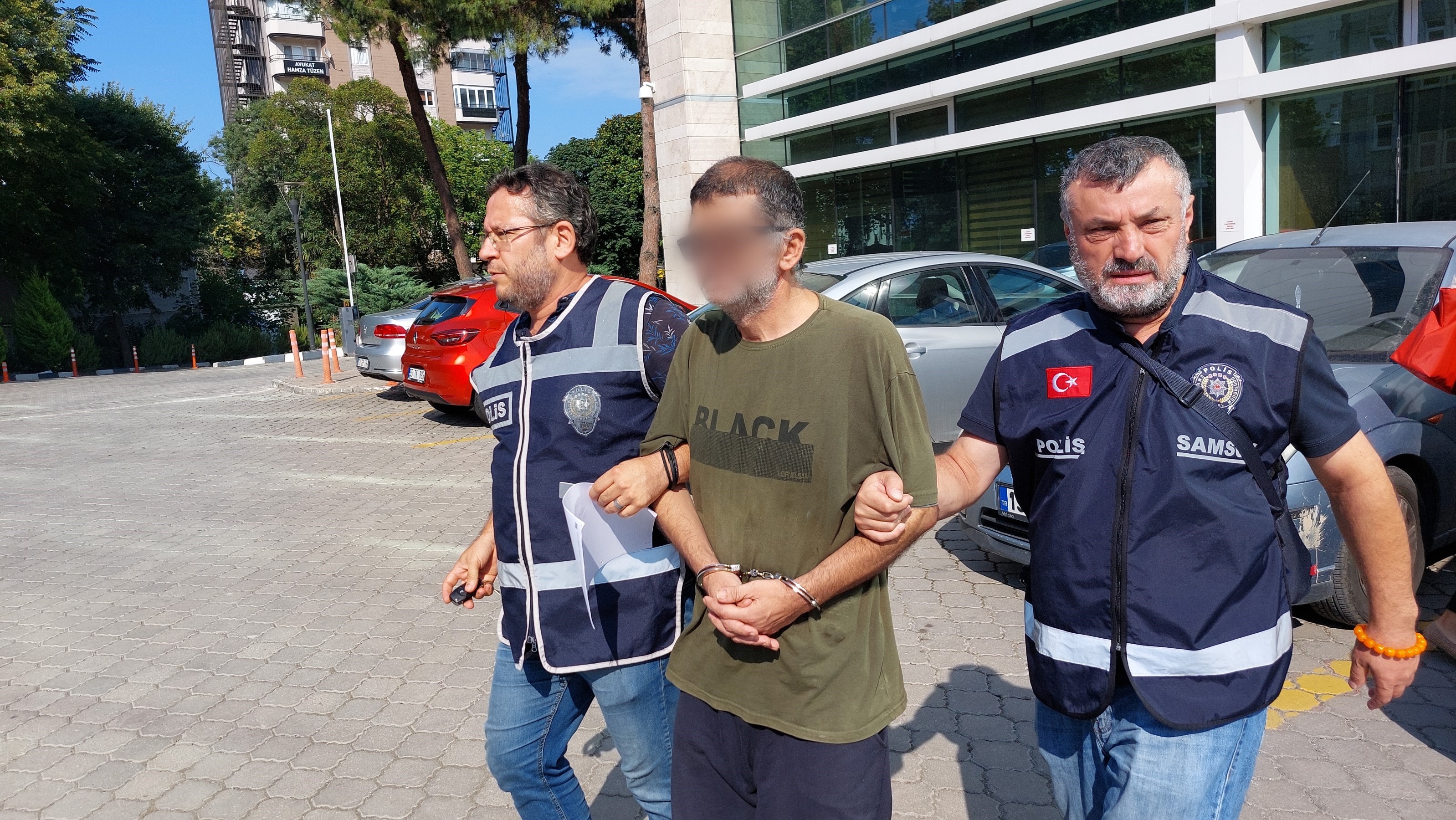 esini bicaklayarak agir yaralamisti cani kocanin cezasi belli oldu 0 CQHdSPtI