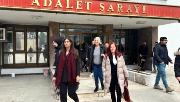 eski tunceli belediye es baskani birsen orhana 5 ay hapis qpD9I5js