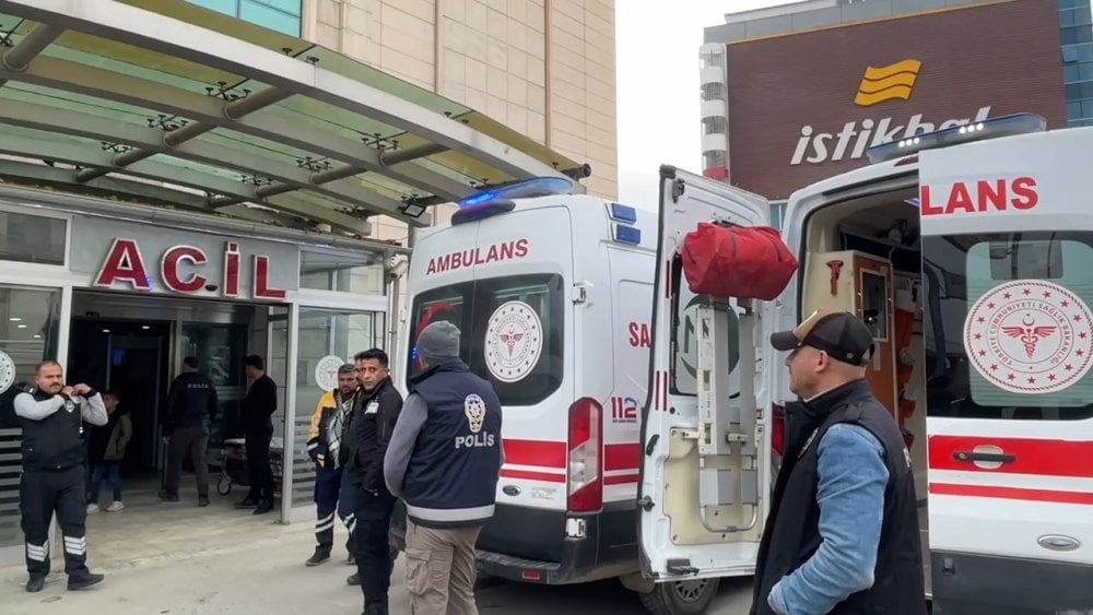 esnafin tornavida tartismasinda kan akti 9 kisi yaralandi 5 qcbsROTm