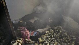 evde cikan yangindan etkilendiler cogunlugunun cocuk oldugu 9 kisi hastaneye kaldirildi Bm6xVTSC
