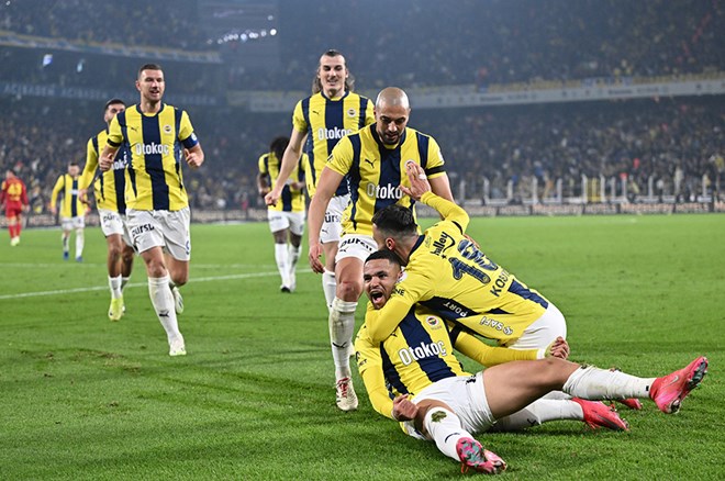 fenerbahce icin tek hedef galibiyet beraberlikte isler karisiyor 2 cJ6NEeIj