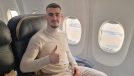 fenerbahce yeni transferini acikladi ucaktan ilk kareyi paylasti h4VIMYyx