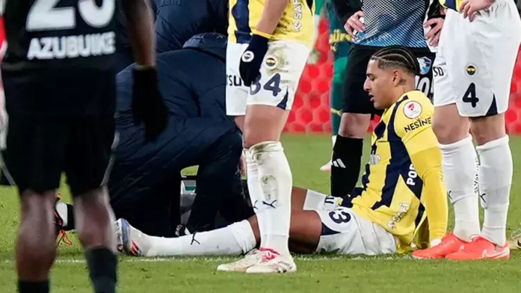 fenerbahcenin sakatlanan oyuncularindan kotu haber 5sGQ7Wic